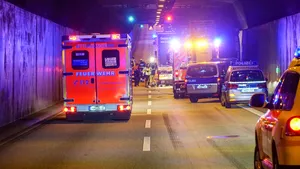 Cel puţin un mort şi mai mulţi răniţi după ce un vehicul a lovit un grup de pietoni, în Germania