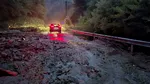 Aluviuni pe carosabil. Circulaţia este blocată pe DN7C în judeţul Argeş