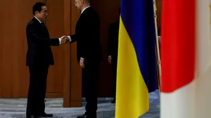 Premierul Japoniei şi omologul său ucrainean, întâlnire privind reconstrucţia Ucrainei