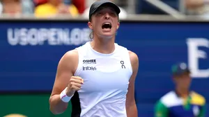 Iga Swiatek a obținut a 60-a victorie din 2025, după un debut autoritar la turneul WTA de la Wuhan
