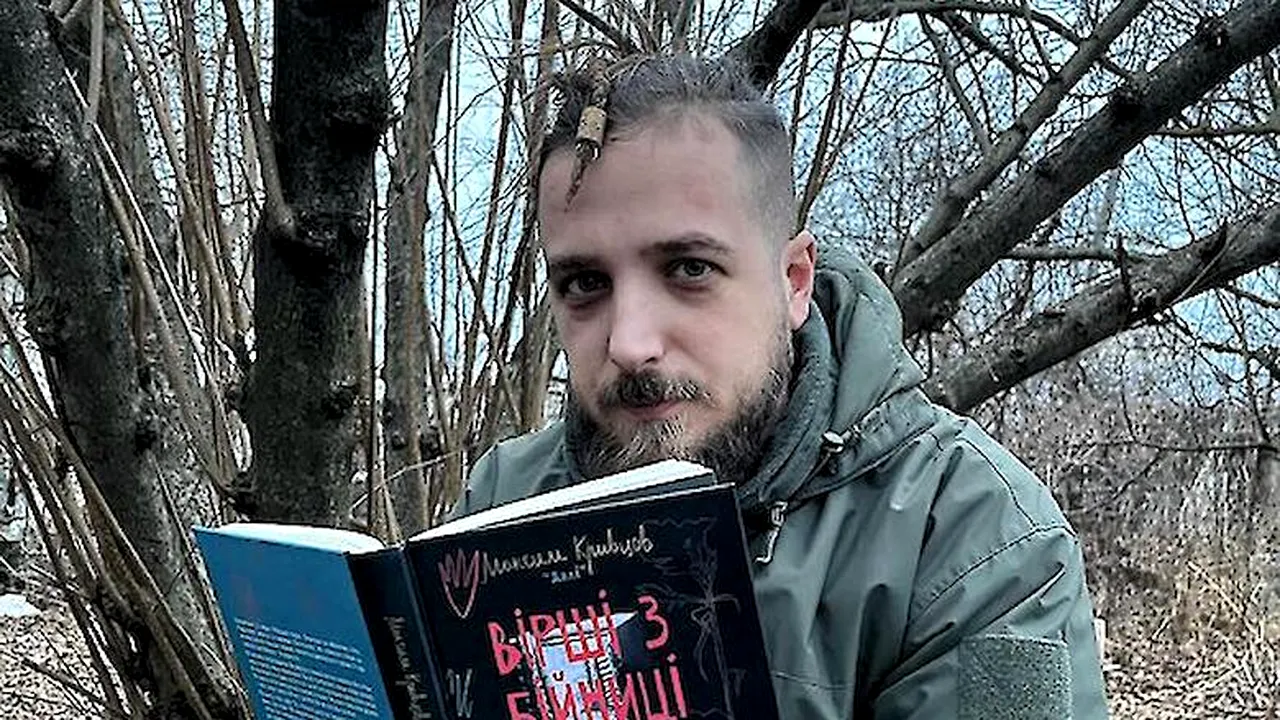 Un poet cunoscut a murit în timpul luptelor din Ucraina