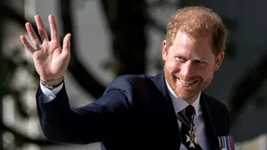 Continuă tensiunile între Prinţul Harry şi Familia Regală Britanică. Refuzul lui Charles arată că nu este binevenit în UK