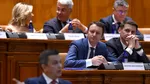 „Nu e nu! Ați ales să vă țineți de scaune” – Grindeanu, în plen. „După alegeri, veți încăpea toți într-un lift. Fără să vă înghesuiți”