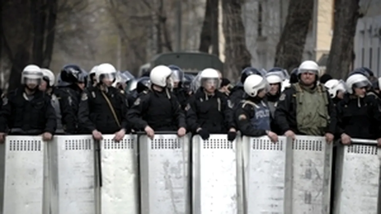 Moldova Said To Expel Three Romanian Journalists