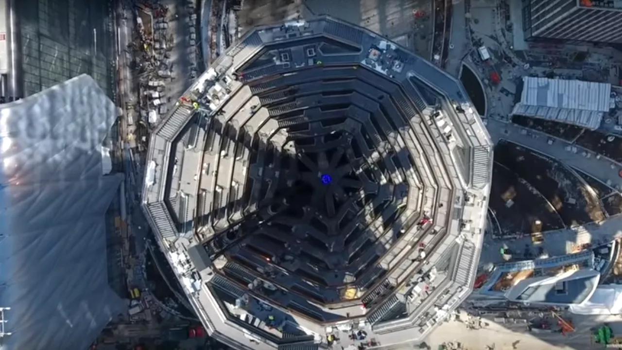 Un „cuier din coaste”. Construcţia fabuloasă care va trona ca un obiect extraterestru într-un centru financiar din SUA | VIDEO