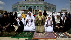 Israelul suspendă permisele de acces a 83.000 de palestinieni pentru Ramadan, după atacul de miercuri