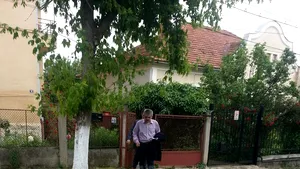 Percheziţii la Consiliul Judeţean Cluj, la locuinţa preşedintelui instituţiei şi la Aeroport într-un dosar de corupţie. Horea Uioreanu, dus la audieri la DNA