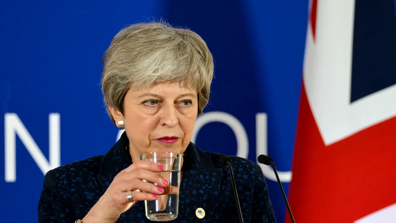 Theresa May ar putea să anunţe miercuri data la care va demisiona din fruntea Guvernului britanic