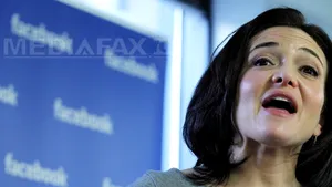 Facebook vrea să angajeze mai multe mii de persoane şi să deschidă un centru tehnologic anul viitor