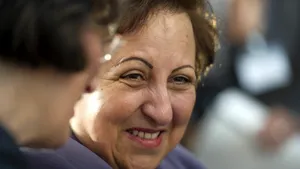 O laureată Nobel pentru Pace prezice căderea „tigrului de hârtie