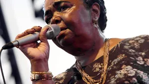Cesaria Evora, Dulce Pontes şi Cristina Villalonga - într-un festival, la Bucureşti