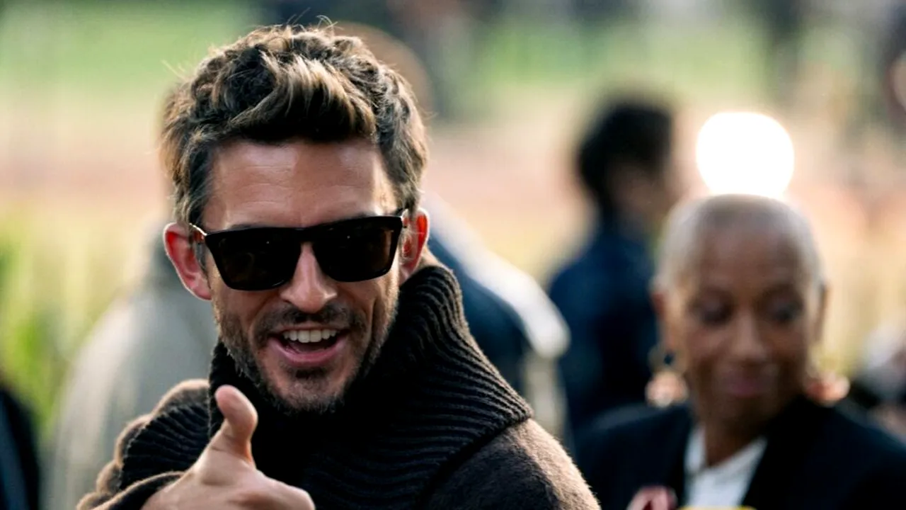 Jonathan Bailey, actorul care a jucat în Wicked și Bridgerton, desemnat cel mai sexy bărbat în viață