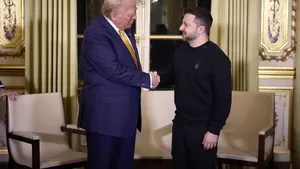 Trump îl critică pe Zelenski pentru că „a vrut să lupte” la începutul războiului în loc să ajungă la un acord cu Putin: „El nu este un înger”