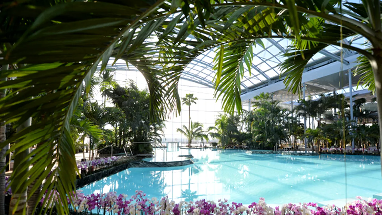 Incident la Therme Bucureşti. Oameni evacuaţi după ce un echipament s-a supraîncălzit