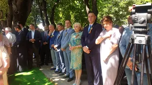 Viorica Dăncilă, la sărbătoarea Sfântului Ierarh Nifon, de la Târgovişte/ FOTO