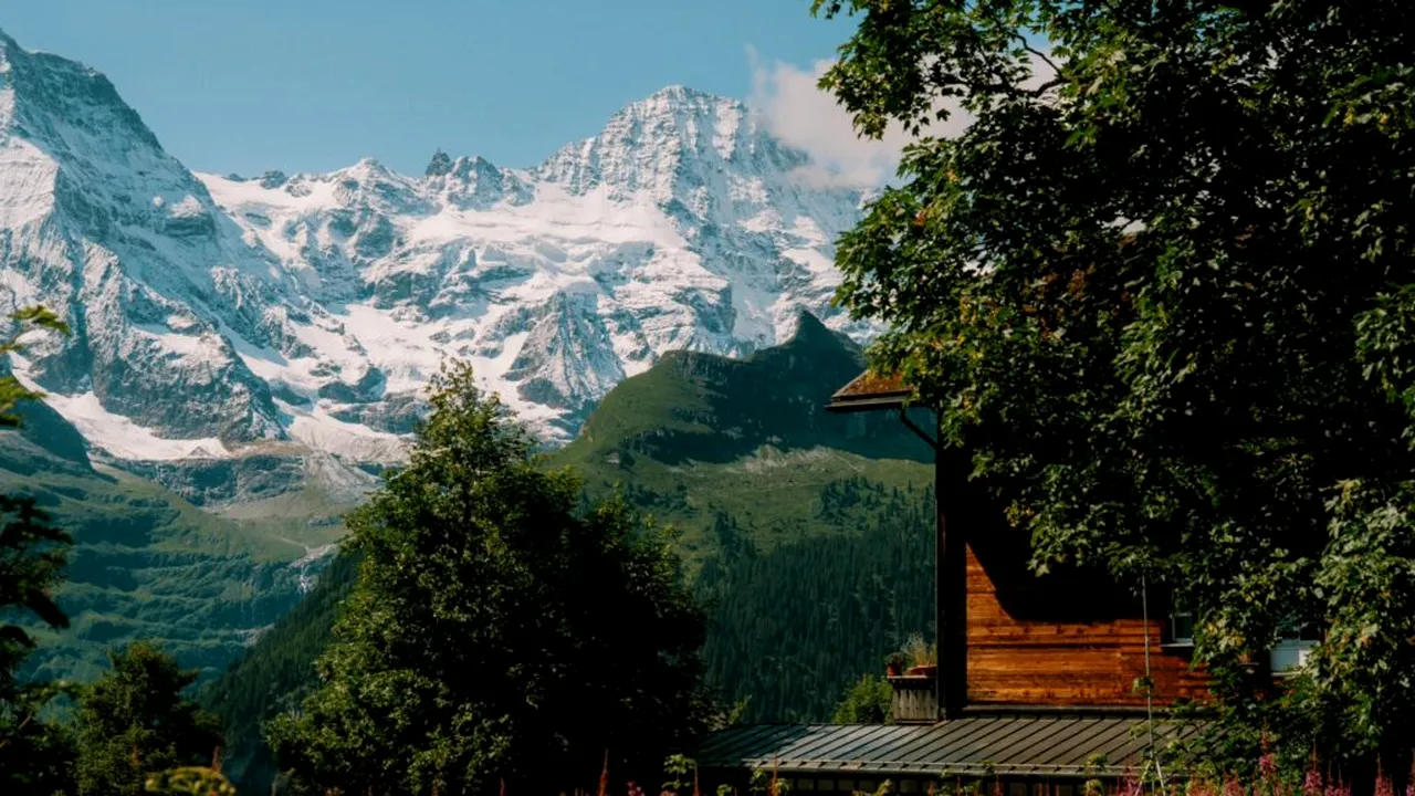 Elvețienii ar putea să decidă printr-un referendum dacă mai vor imigranți sau nu / Ei se tem de pierderea identității lor culturale și se întreabă „până unde e destul”