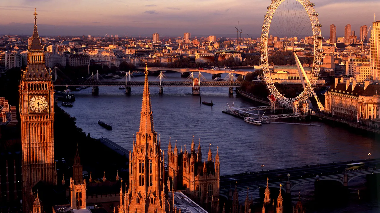 London City, primul aeroport din Marea Britanie care va dirija digital traficul aerian. Director: Sistemul e sigur în faţa ameninţării unui atac cibernetic