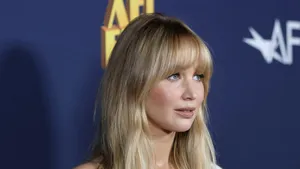 Actriţa Jennifer Lawrence: Ceea ce se întâmplă în Gaza este un genocid şi este inacceptabil