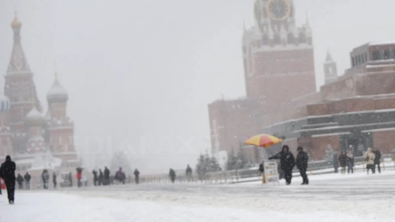 Polei şi trafic aerian perturbat la Moscova