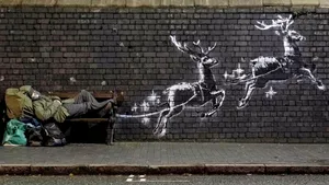 Problema oamenilor fără adăpost, subiectul unei noi lucrări realizate de Banksy în Birmigham. VIDEO