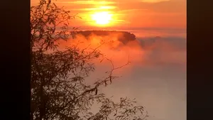  Imagini spectaculoase în dreptul oraşului Galaţi: Dunărea dă în „clocot”. Explicaţia din spatele fenomenului - VIDEO