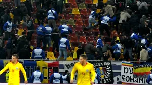Violenţe între suporteri şi stewarzii în tribune, la meciul România - Belgia - FOTO