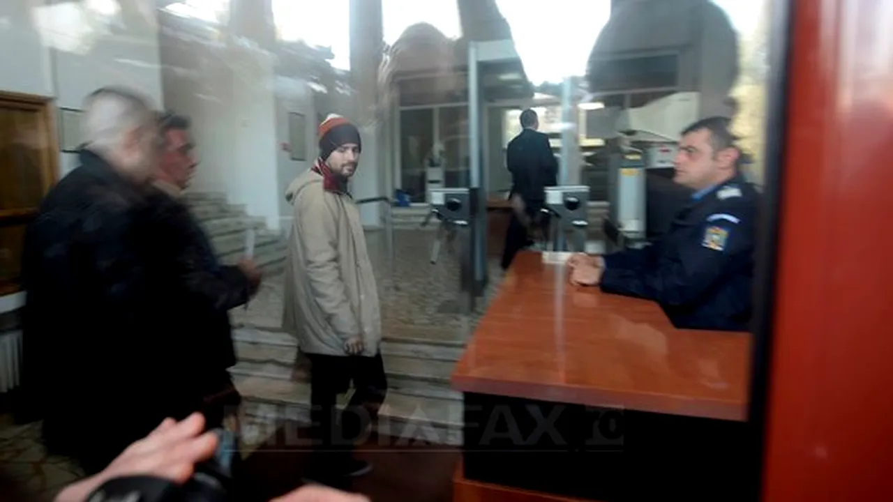 ANCHETA INCENDIULUI din Colectiv - PICCJ: Cauzele incendiului - show pirotehnic în spaţiu impropriu, număr mare de persoane. Patronii clubului au fost REŢINUŢI. Ei sunt acuzaţi de ucidere din culpă - FOTO