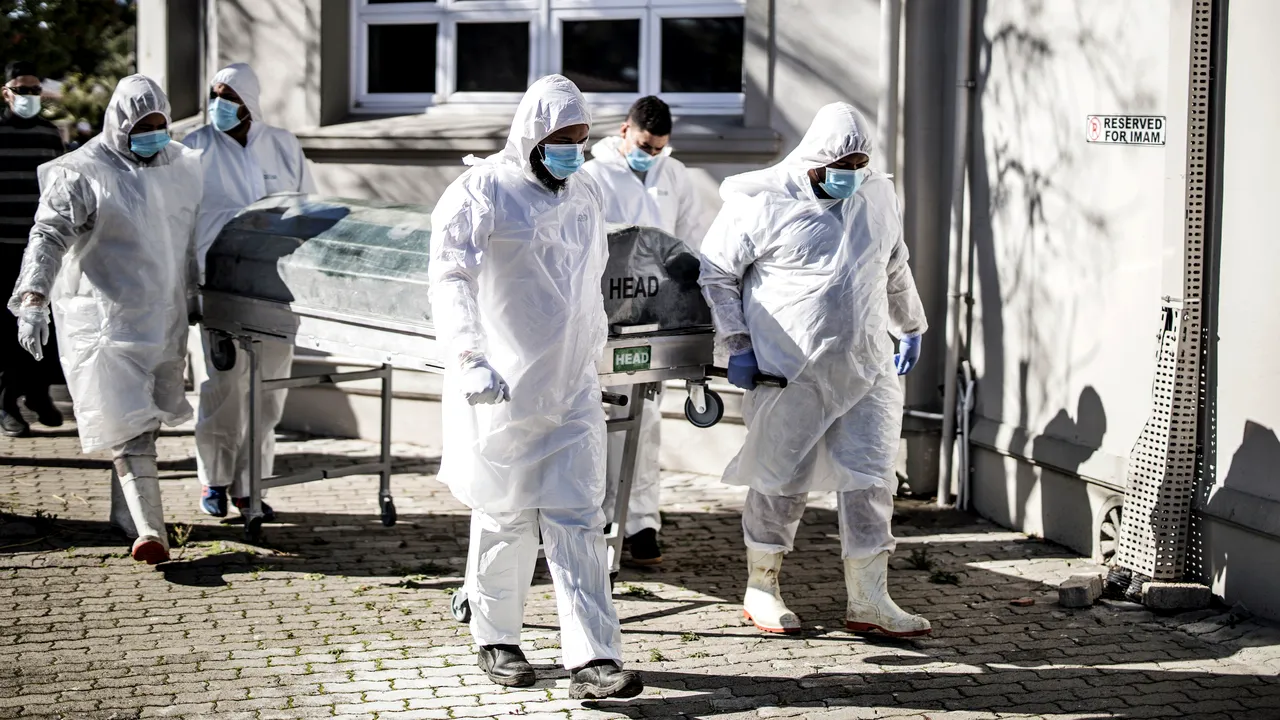 Bilanţul epidemic a ajuns la 34.967 de morţi în Italia / În total, 243.230 de cazuri de coronavirus