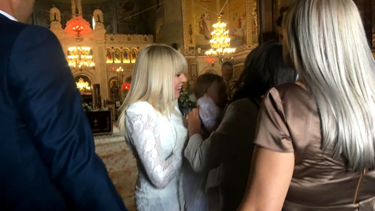 Elena Udrea şi-a botezat fetiţa la Mănăstirea Caşin din Capitală. Printre invitaţi, Traian Băsescu - FOTO, VIDEO 