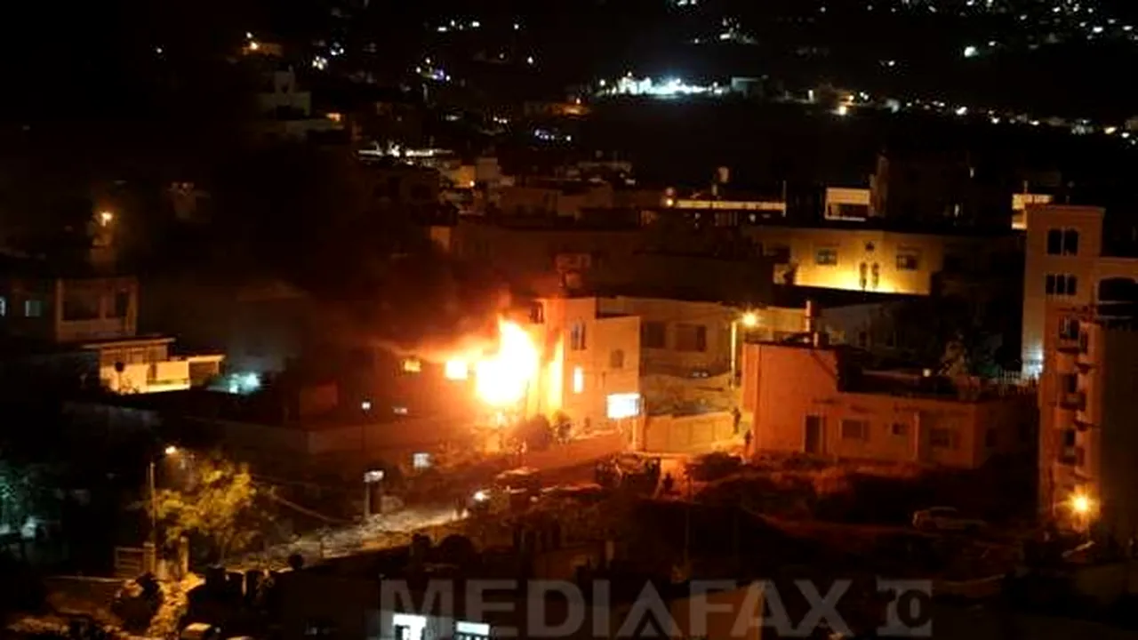 Armata israeliană a demolat casele unor persoane suspectate de răpirea celor trei adolescenţi - FOTO