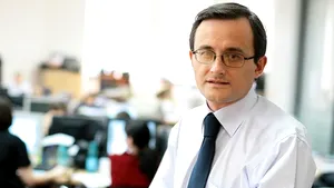 Opinie Cristian Hostiuc, ZF: Sunteţi prizonierii acestei situaţii economice, ai acestui Guvern, ai acestei administraţii. Băsescu v-a spus-o clar!