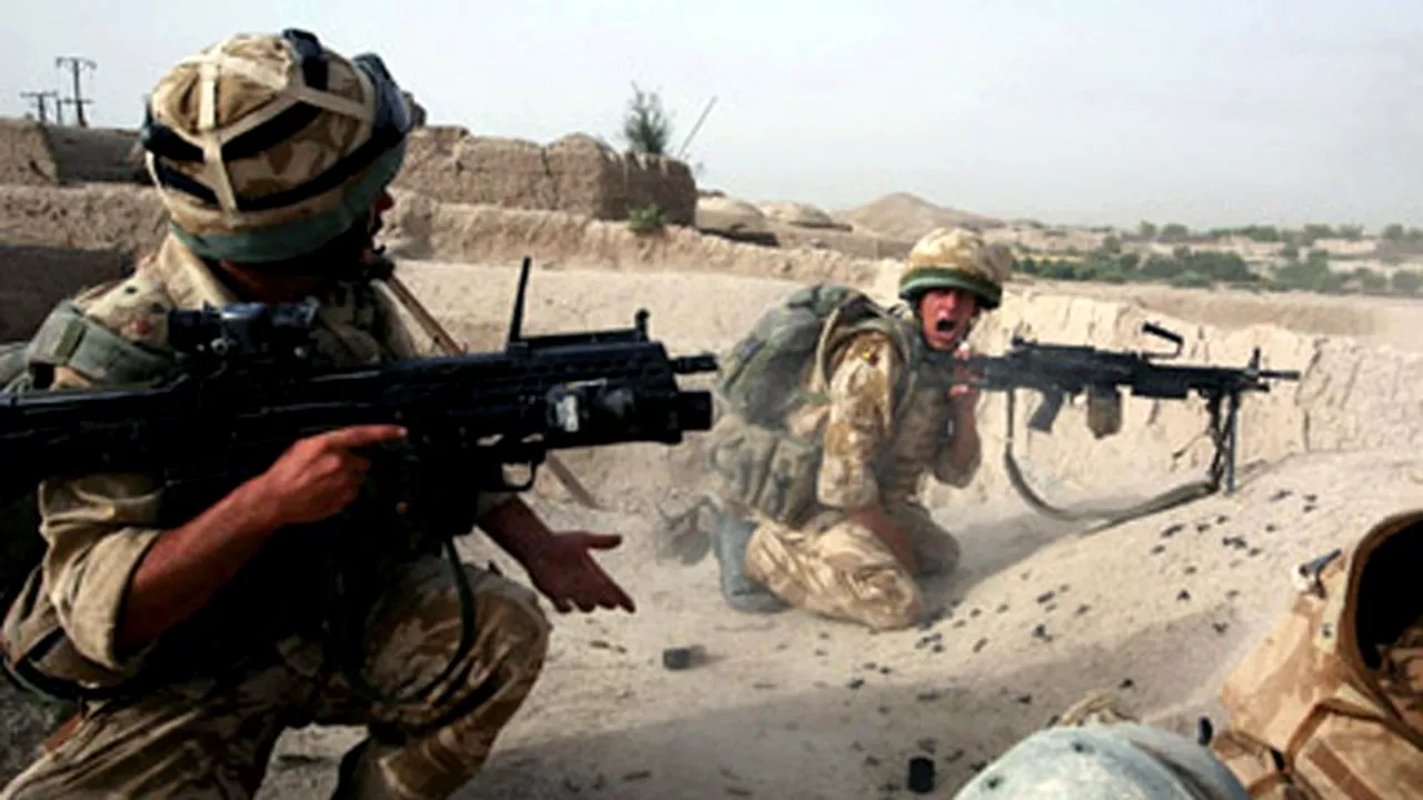 Londra trimisese trupe la graniţa Iranului după capturarea a cinci britanici în Irak, în 2007