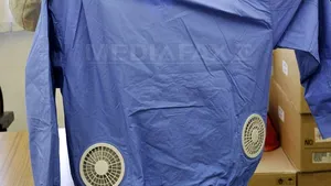 Canicula verii va fi mai uşor de suportat: Japonezii au inventat jacheta cu aer condiţionat - VIDEO