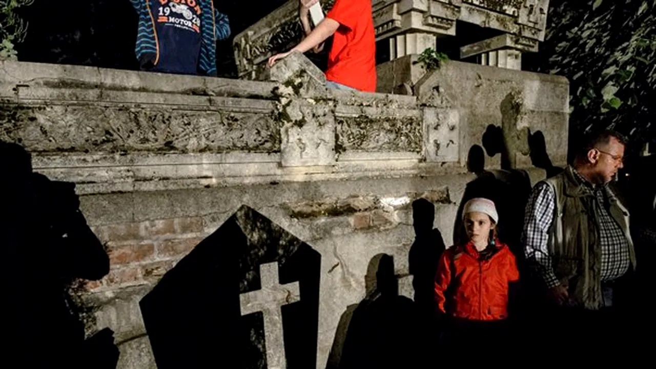 NOAPTEA MUZEELOR 2016: Cimitirul Bellu şi Muzeul Bucureşti, printre obiectivele ce pot fi vizitate în Bucureşti