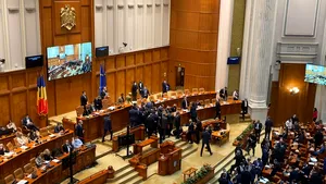 COMENTARIU Crenguţa Nicolae: De fapt, chiar trebuie să credem că nu există Covid