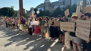 Val de proteste în Ucraina după demiterea ministrului Apărării. Manifestanții îi cer lui Zelenski să revină asupra deciziei