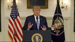 Trump vrea reducerea tensiunilor cauzate de percheziţia în reşedinţa sa/Situaţia este 