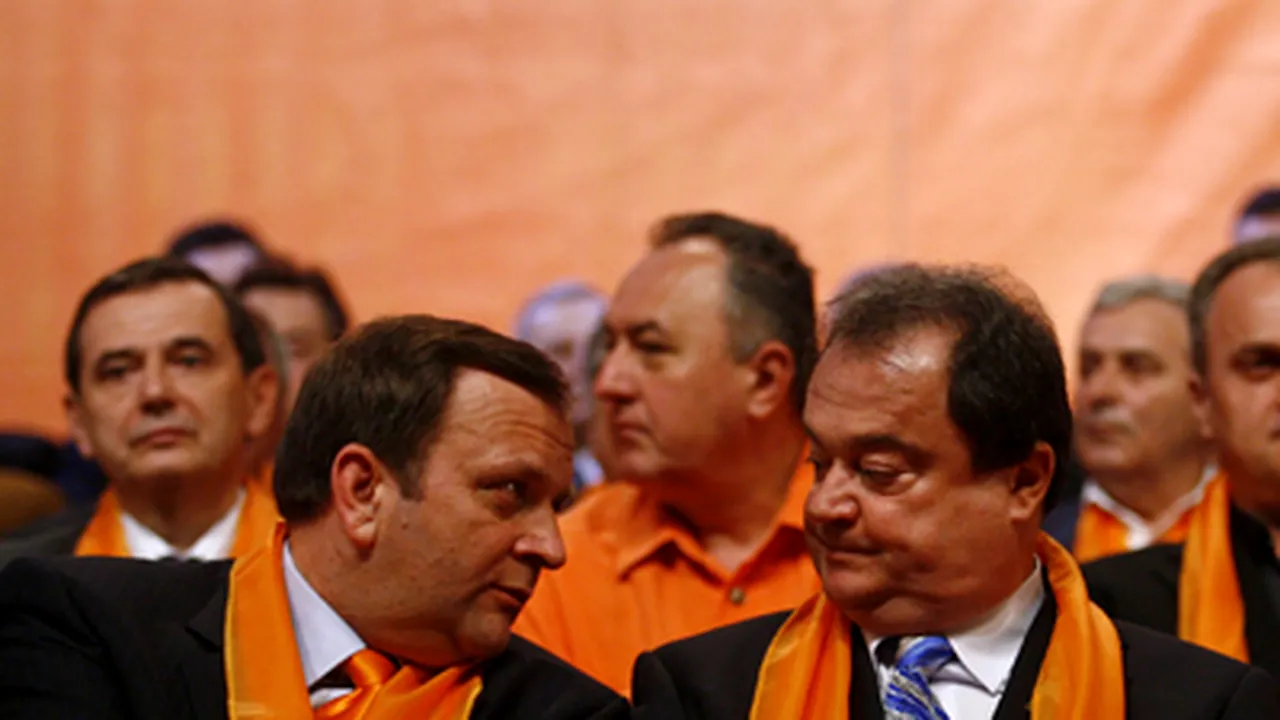 Blaga şi Flutur: Nu va fi cazul să modificăm protocolul