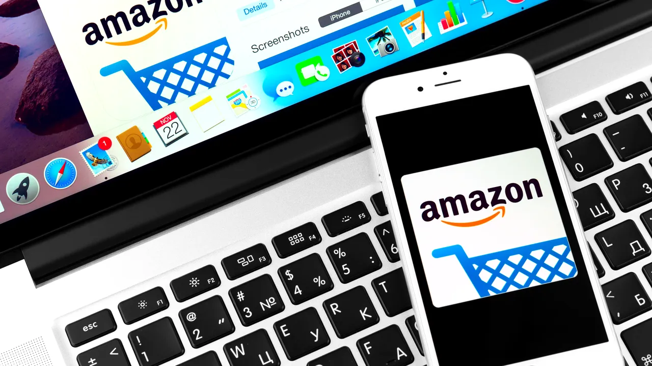 Ce pregăteşte Amazon în Bucureşti: gigantul american a închiriat 13.500 mp de birouri în clădirile lui Papalekas din Pipera