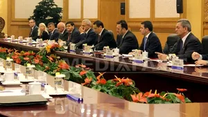 Ponta, la Beijing: Vom vedea 10 ani mult mai fructuoşi pentru parteneriatul dintre România şi China - FOTO