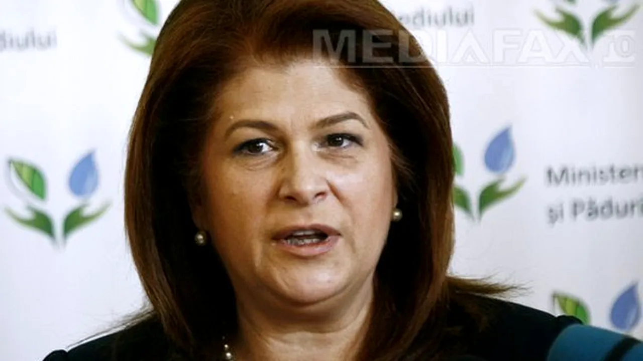 Rovana Plumb, printre voluntarii ediţiei 2012 a campaniei de curăţenie 
