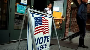 Republicanii preiau controlul asupra Senatului SUA. Cea mai tânără membră din istoria Congresului american, aleasă în statul New York. Încă un George Bush, în Texas. Premieră în sudul american. Rezultatele provizorii