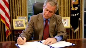 Bush semnează o serie de directive pentru a accelera vânzarea de armament către aliaţi