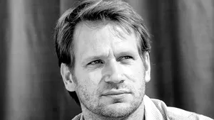 John Freeman, autorul volumului 