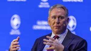 Griffin, fondatorul Citadel, acuză FED pentru politica de a plăti toate depozitele deţinute la SVB