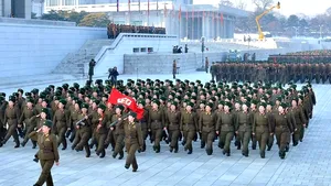 Mii de militari i-au adus un omagiu lui Kim Jong-il, tatăl actualului lider - FOTO