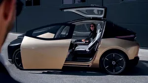 Un serviciu de taxi fără șofer, lansat în Europa. Cum funcționează mașinile autonome?