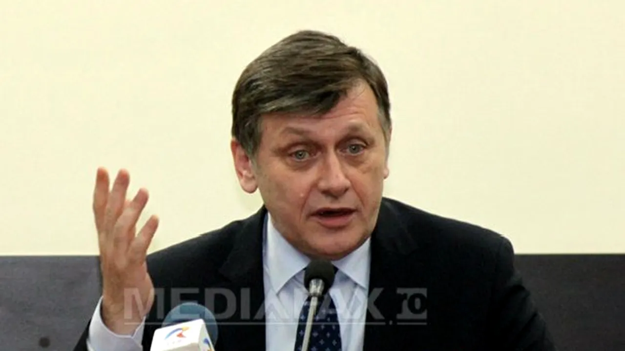 Antonescu: Îmi voi ţine cuvântul legat de scorul PNL, voi anunţa în şedinţa BPN de azi. Voi propune ca europarlamentarii liberali să adere la PPE