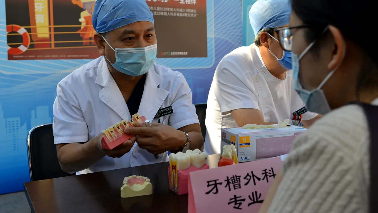 Experţii din China spun că ţara s-ar putea confrunta cu al cincilea val al pandemiei de coronavirus. Cum au împărţit specialiştii chinezi valurile