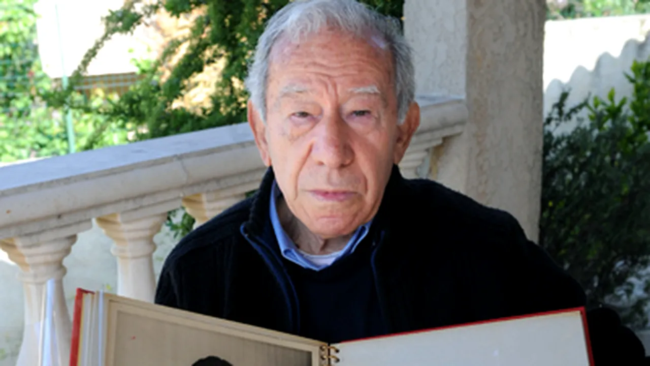 Mesajul unor foşti prizonieri din lagărul nazist de la Auschwitz a fost descoperit într-o sticlă